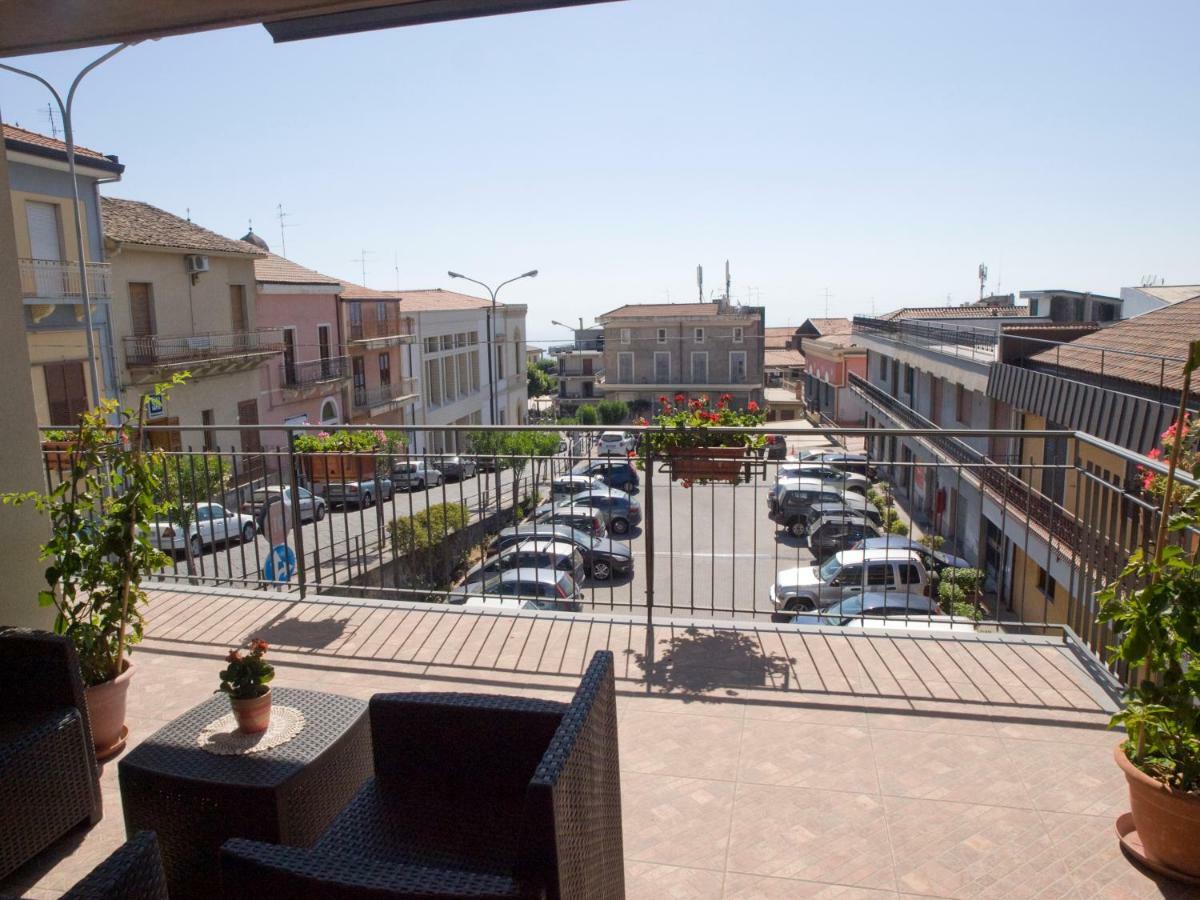 Bouganville House Zafferana Etnea Exterior foto